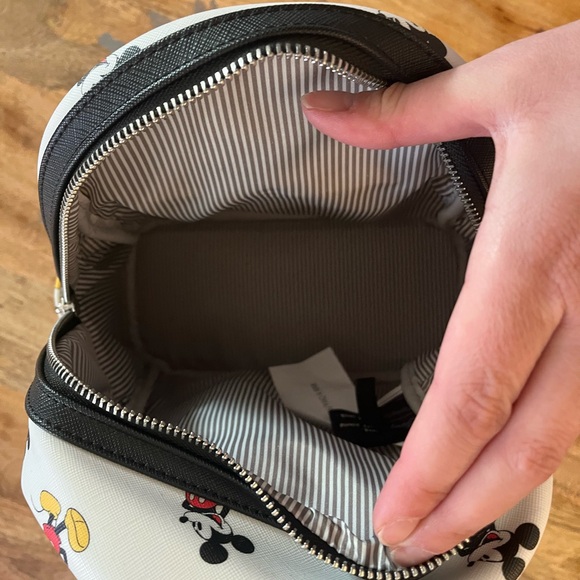 Mickey Mouse Disney Loungefly Backpack - Picture 6 of 8